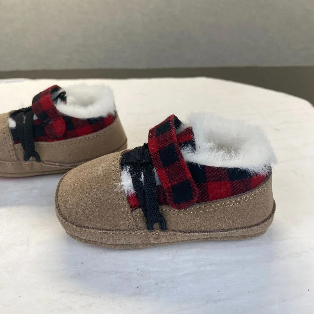 Robeez First Kicks Blake Buffalo Plaid Red Faux Fur Baby Boys Shoes 6-9‎ M,NEW